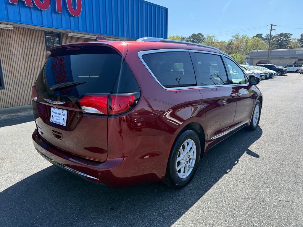 Used 2020 Chrysler Pacifica Touring-L w/ Advanced Safetytec Group image 12
