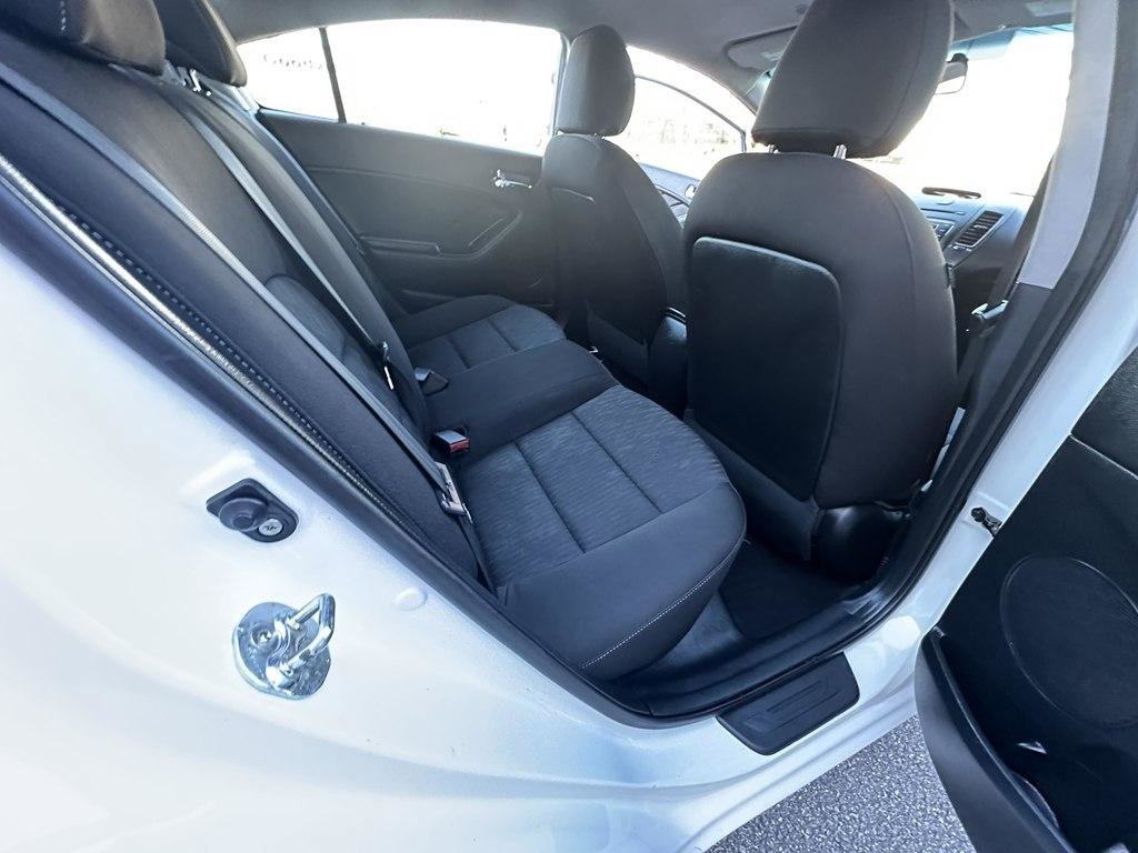 Used 2016 Kia Forte LX FWD image 20