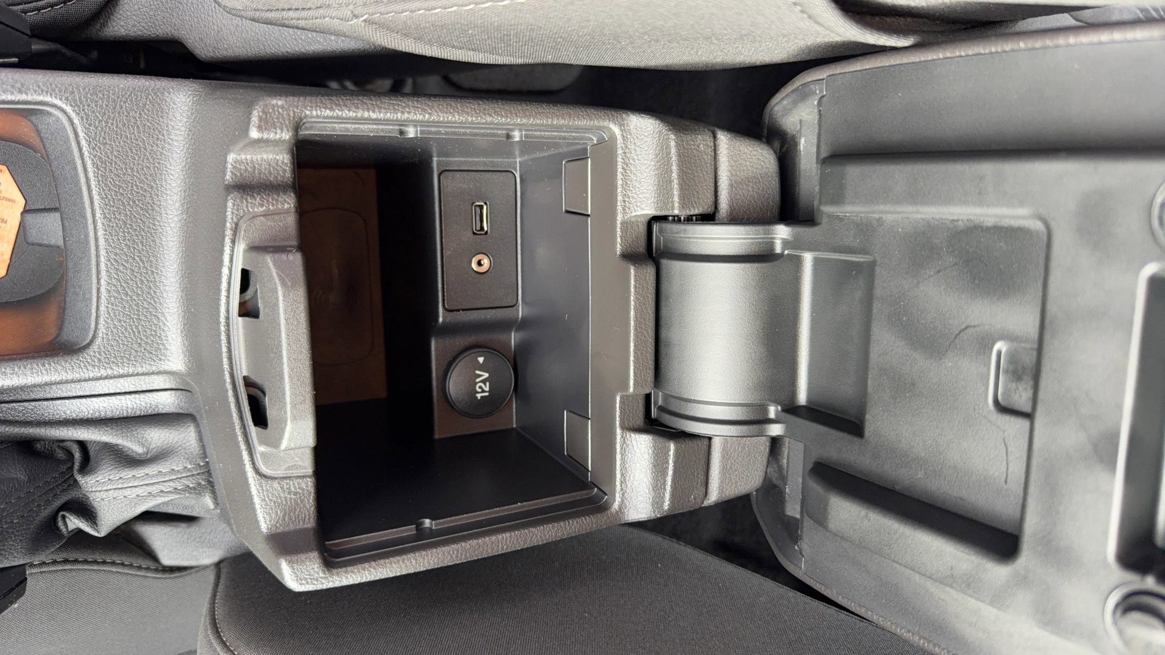 Used 2017 Ford Focus SE image 32