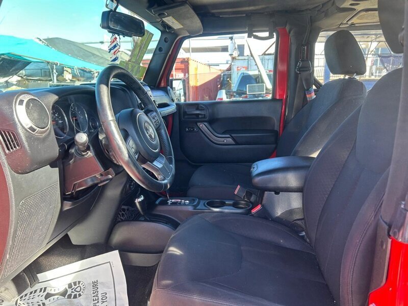 Used 2017 Jeep Wrangler Sport w/ Quick Order Package 24S AWD/4WD image 24