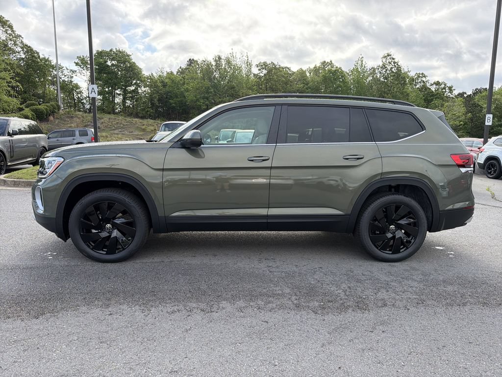 New 2026 Volkswagen Atlas SE FWD image 2