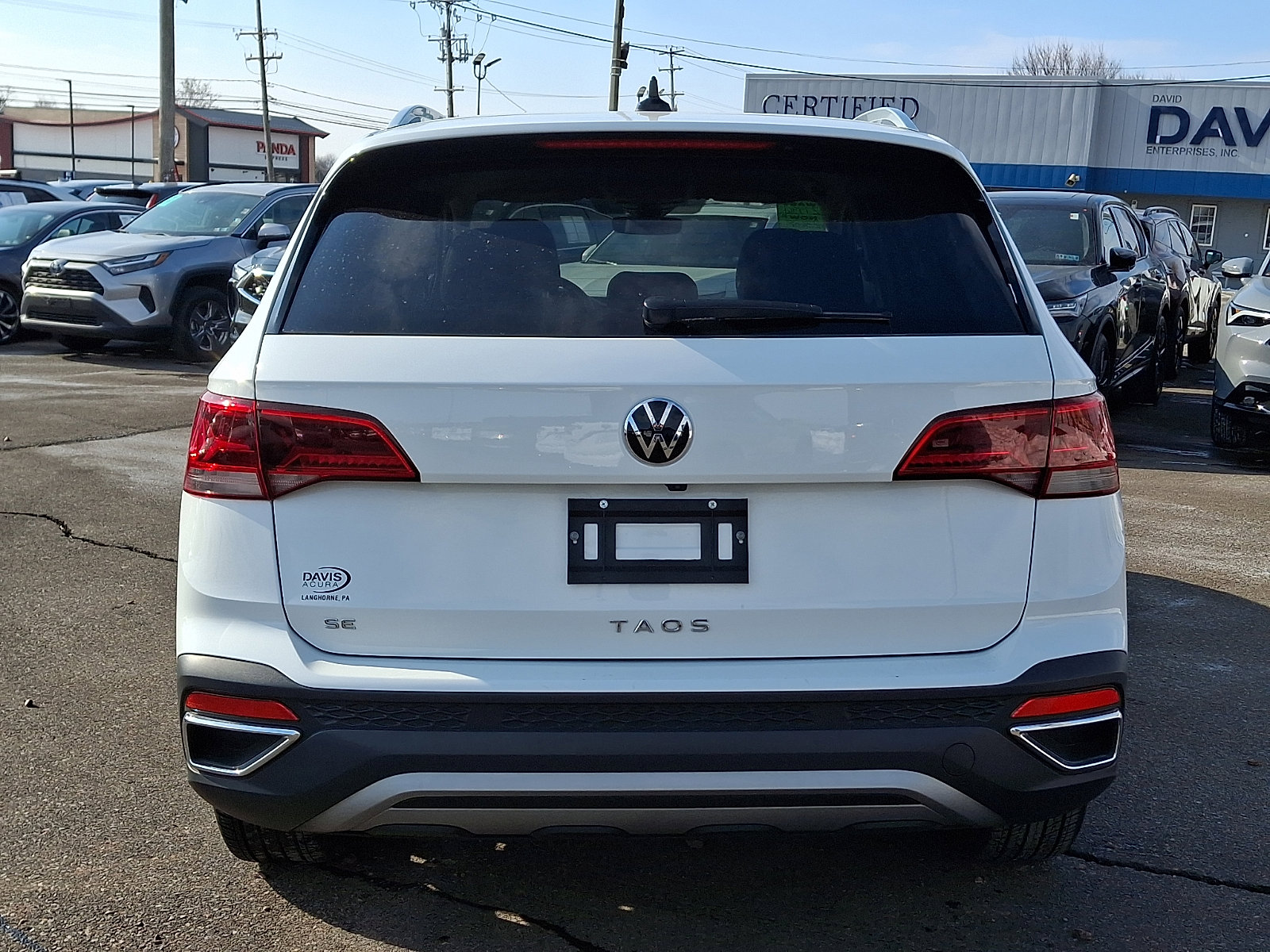 Used 2024 Volkswagen Taos SE image 5