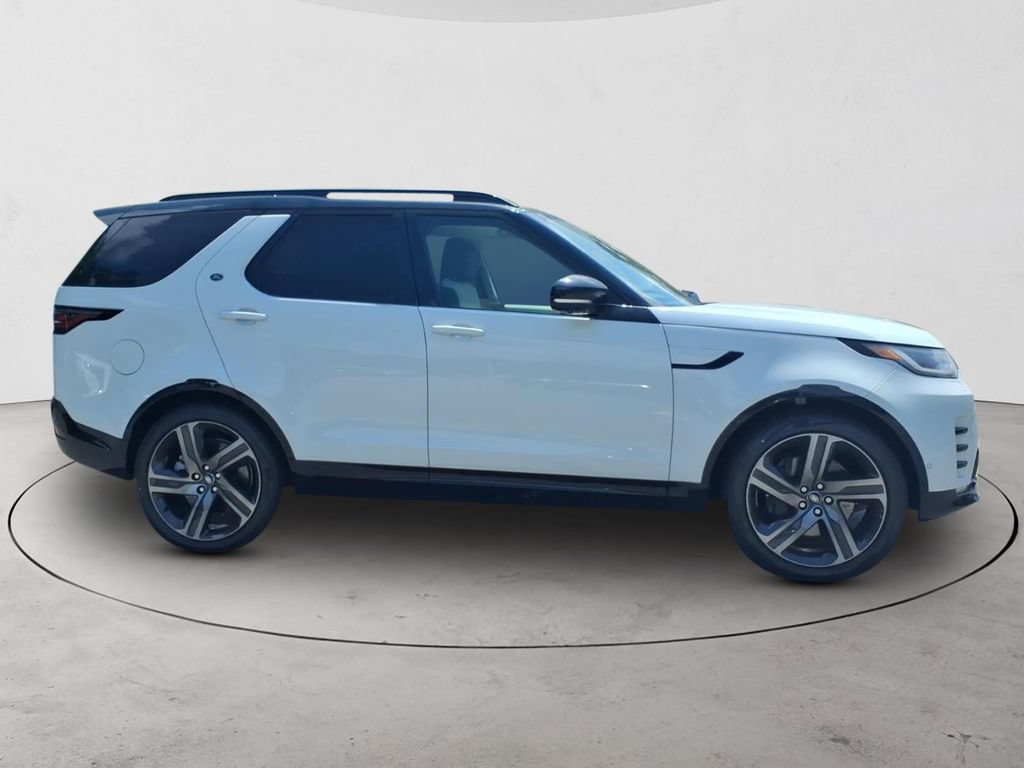 New 2026 Land Rover Discovery Limited Edition AWD/4WD image 4
