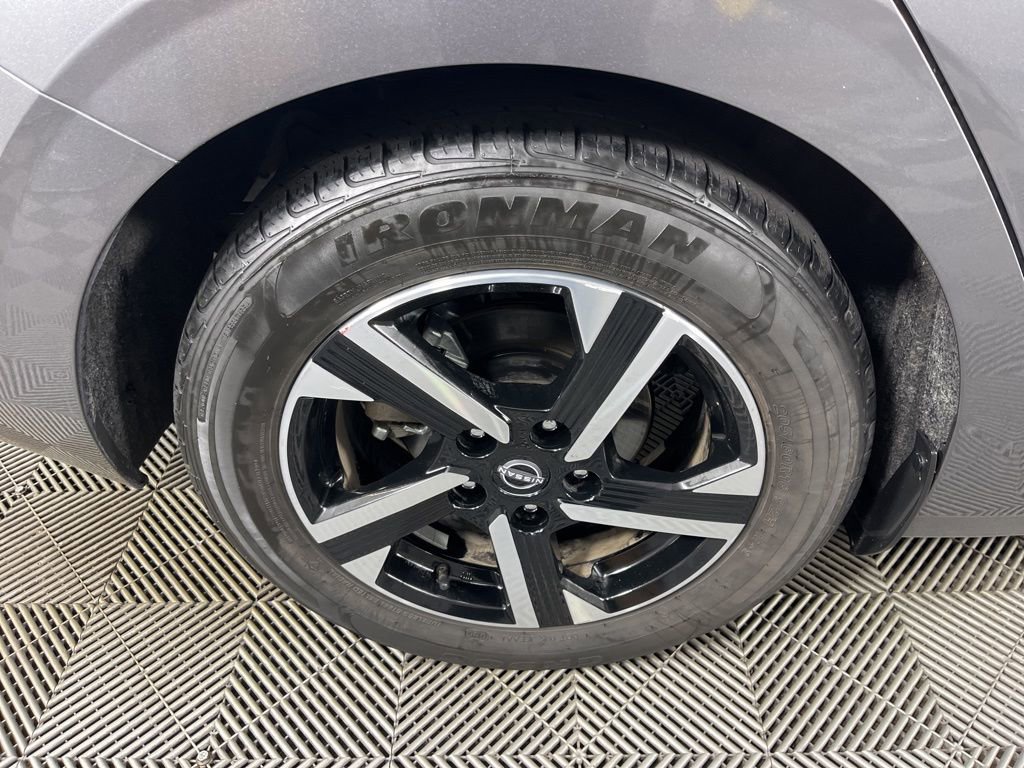 Used 2024 Nissan Sentra SV image 11