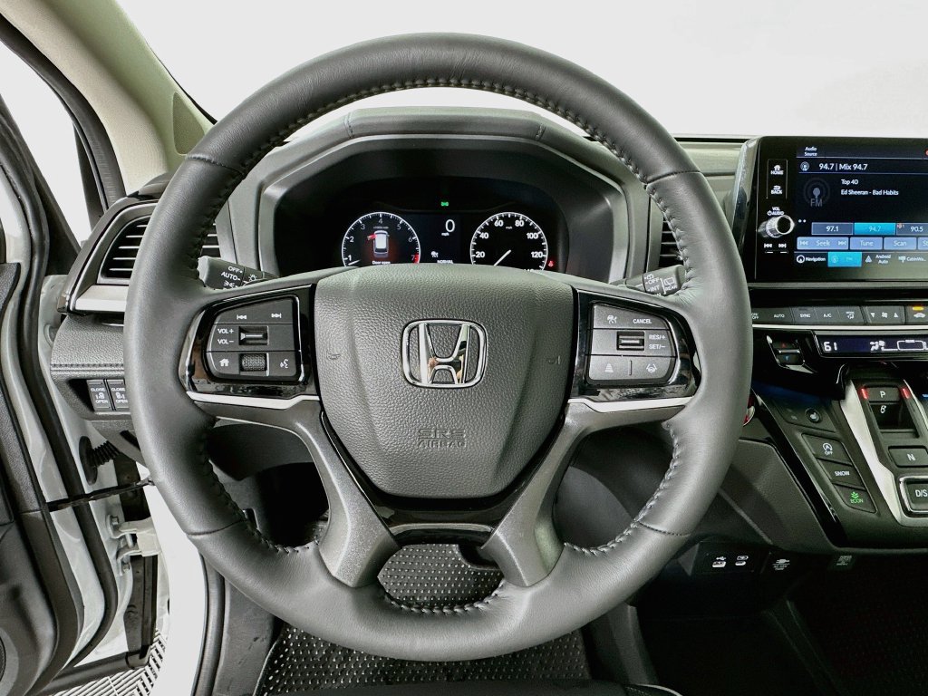 Certified 2026 Honda Odyssey Touring image 11