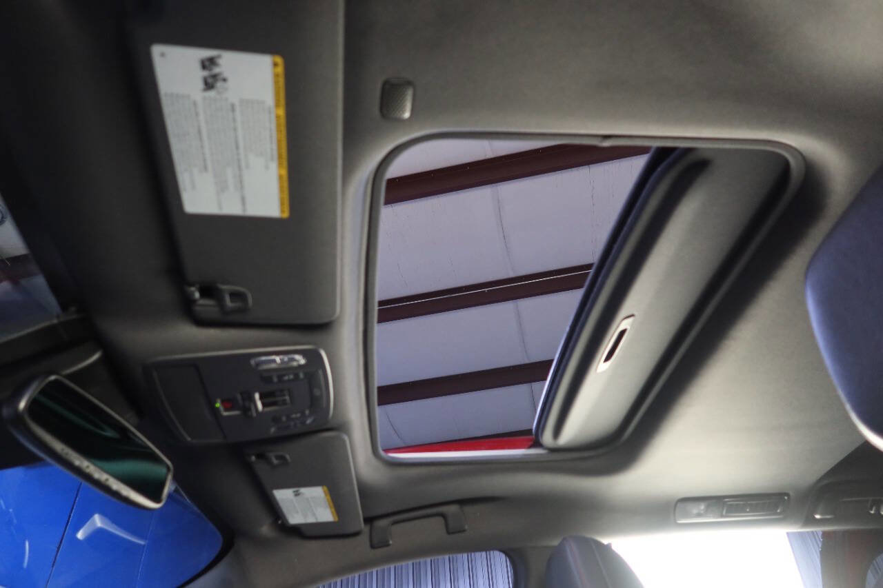 Used 2024 Toyota Sienna XSE image 26