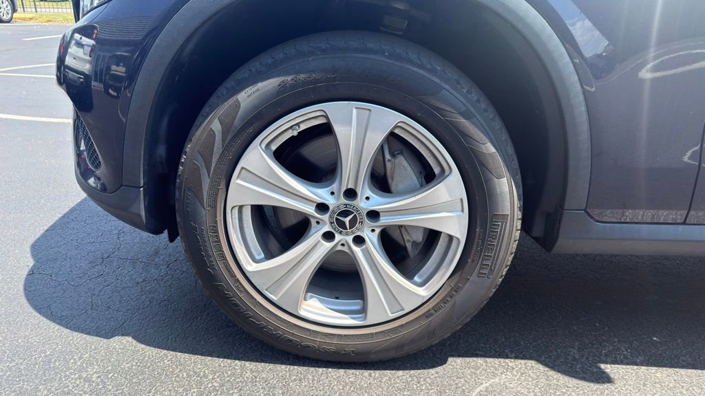 Used 2018 Mercedes-Benz GLC 300 4MATIC image 7