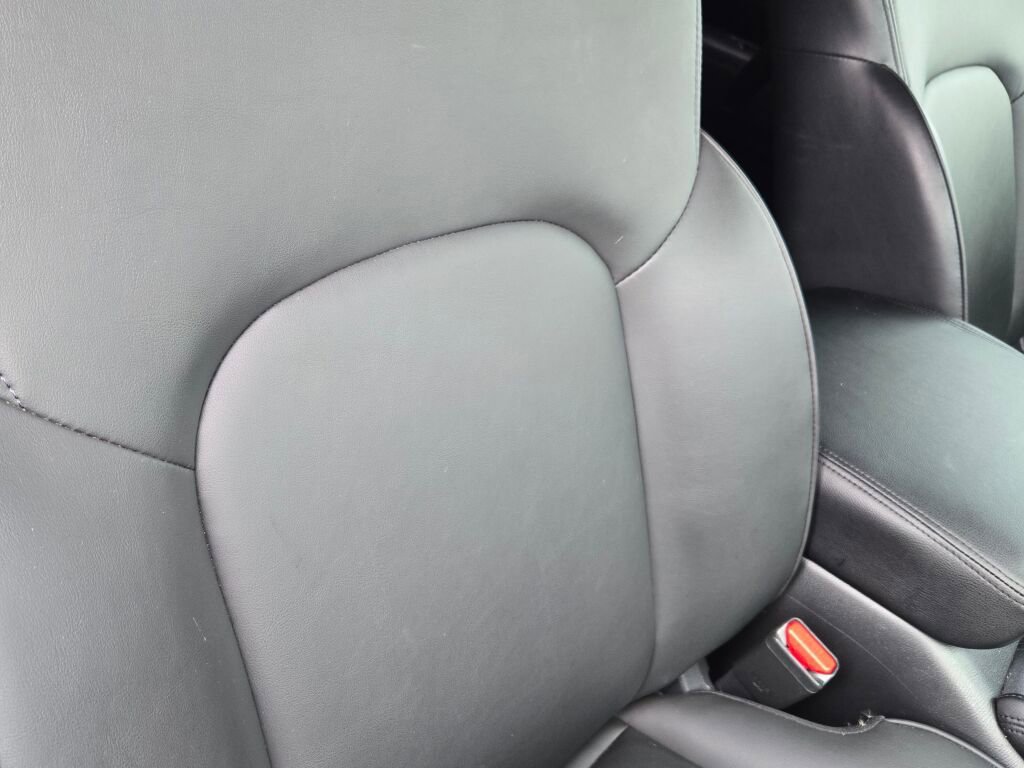 Used 2021 Nissan Armada SV w/ SV Appearance Package image 7