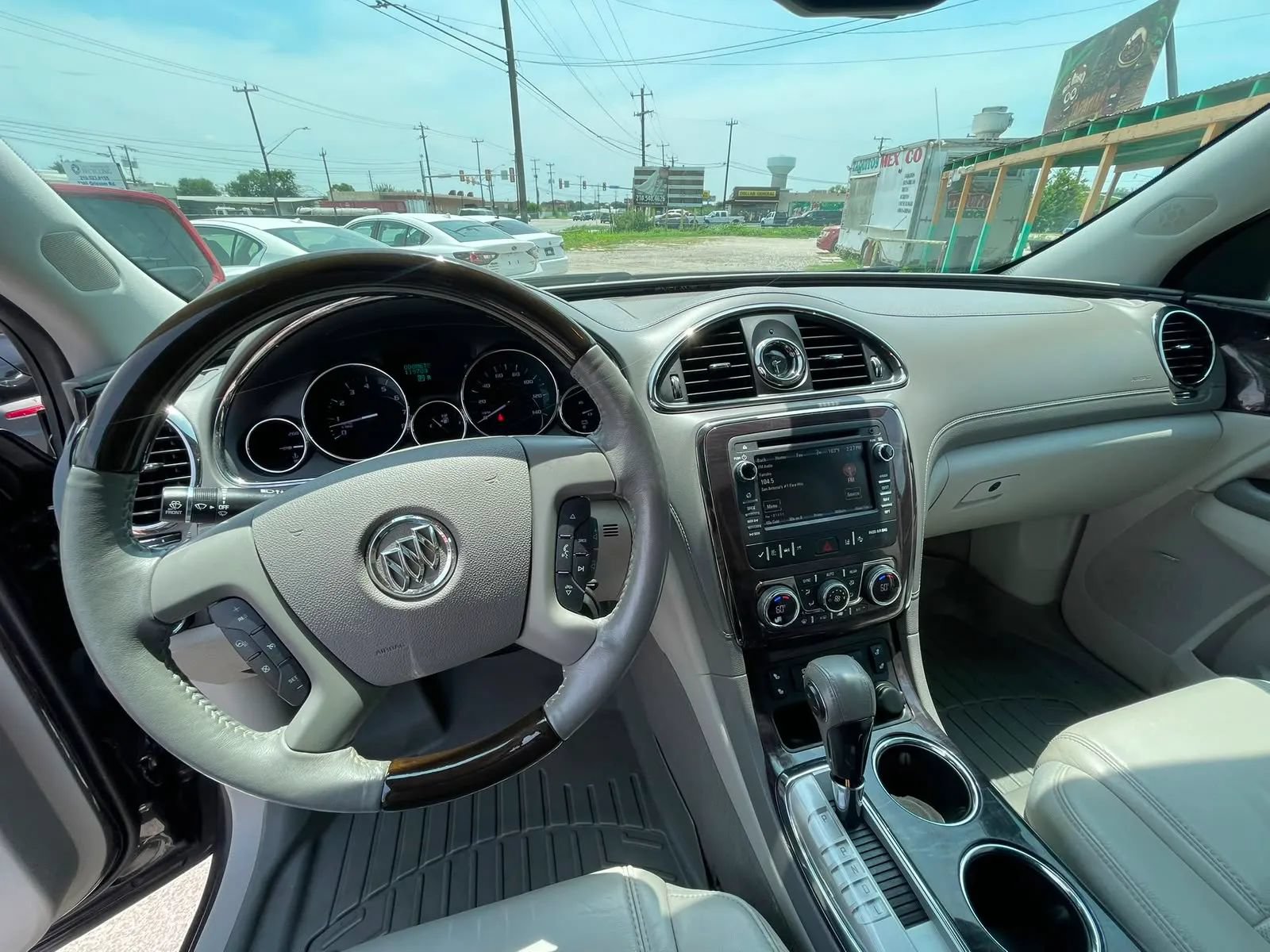 Used 2015 Buick Enclave Leather FWD image 15
