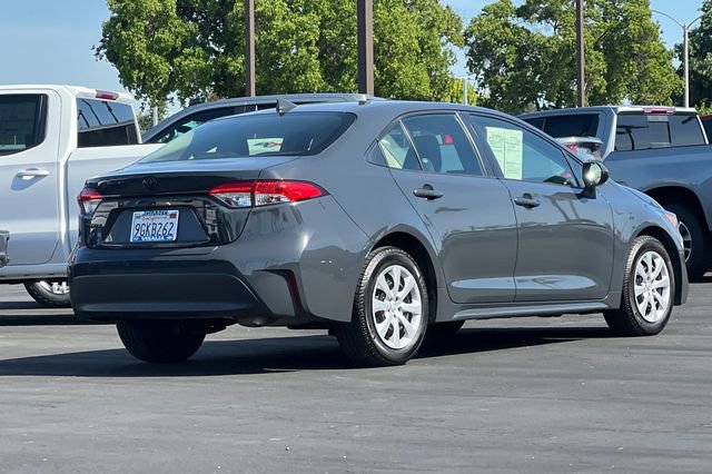 Used 2023 Toyota Corolla LE FWD image 4