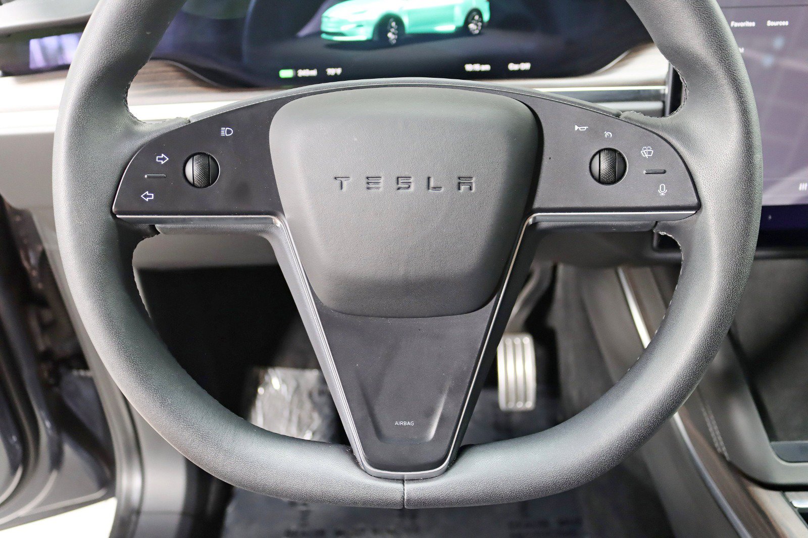 Used 2023 Tesla Model X AWD/4WD image 16