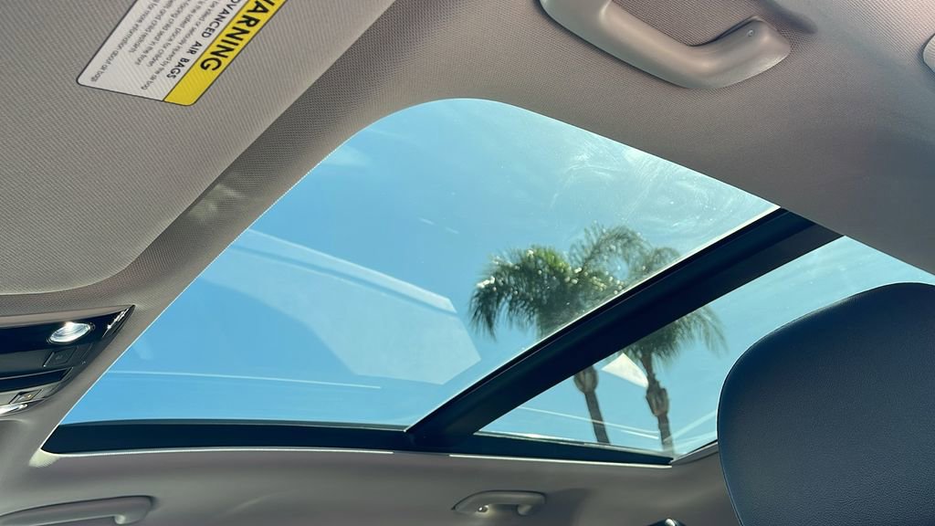 Used 2022 Kia Sorento SX Prestige image 27