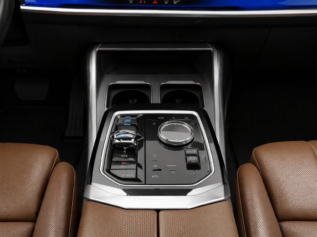 Certified 2024 BMW i7 eDrive50 RWD image 29