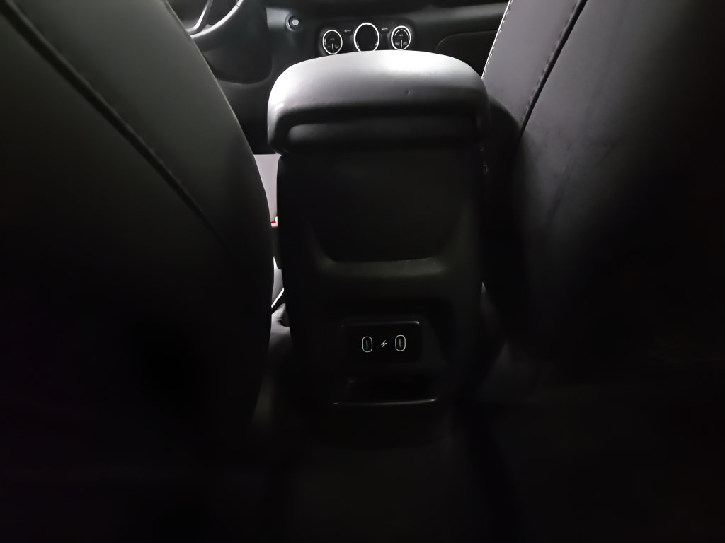 Certified 2026 Hyundai Venue SEL FWD image 28