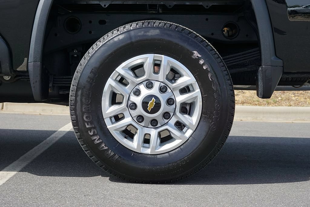 Used 2025 Chevrolet Silverado 2500 LT w/ All Star Edition AWD/4WD image 13