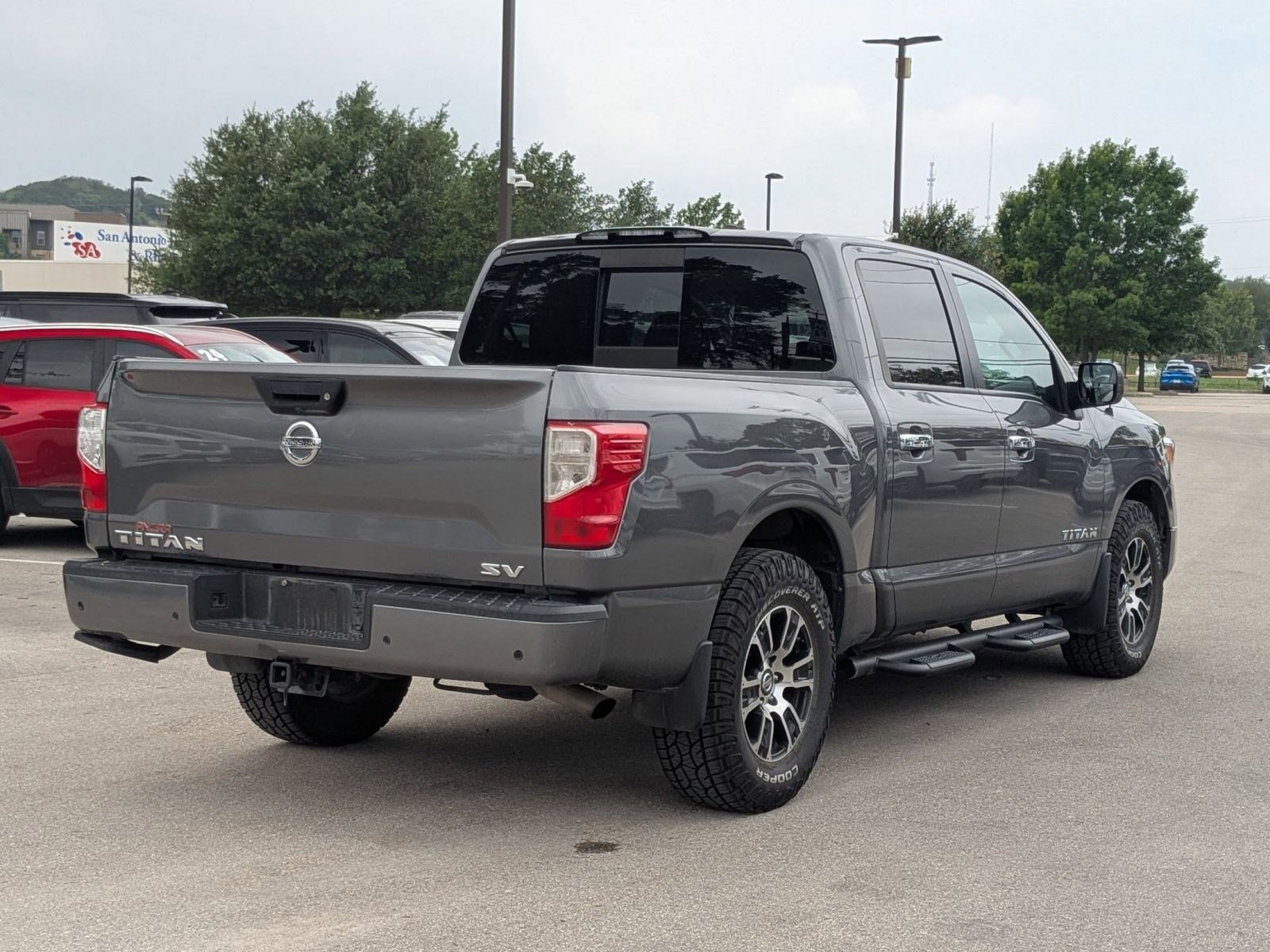 Used 2021 Nissan Titan SV w/ Accessory Utility Package RWD image 3