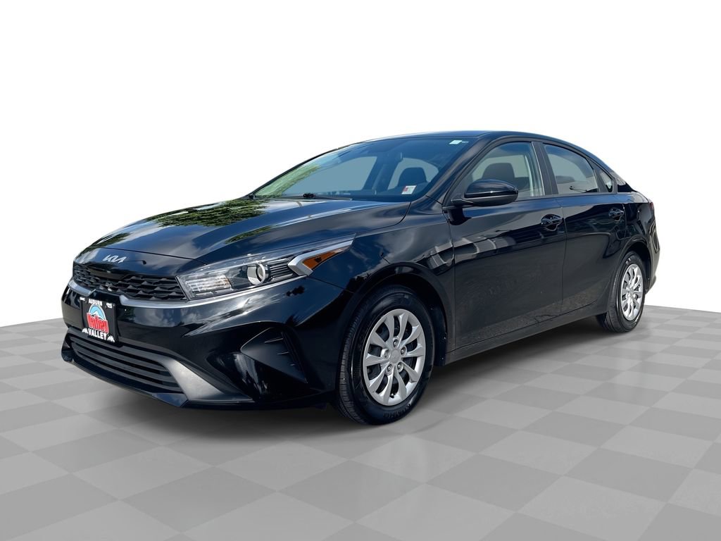 Used 2022 Kia Forte Sedan FWD video 1