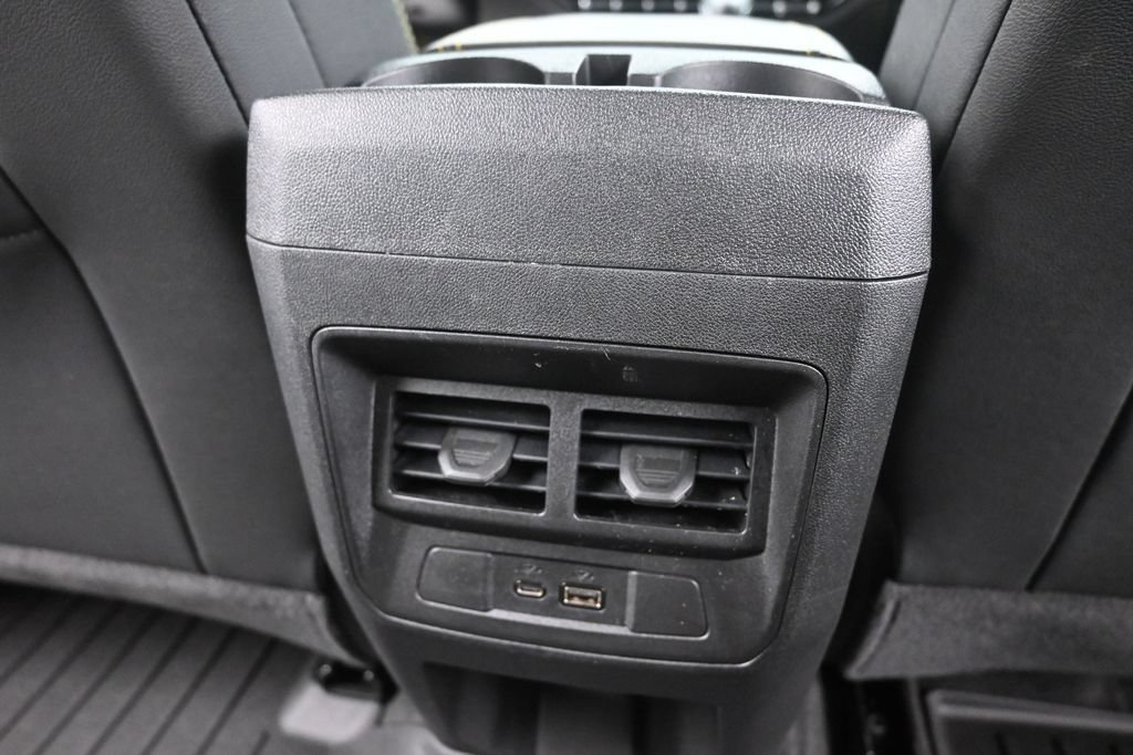 Used 2025 Chevrolet Colorado ZR2 w/ Technology Package AWD/4WD image 14