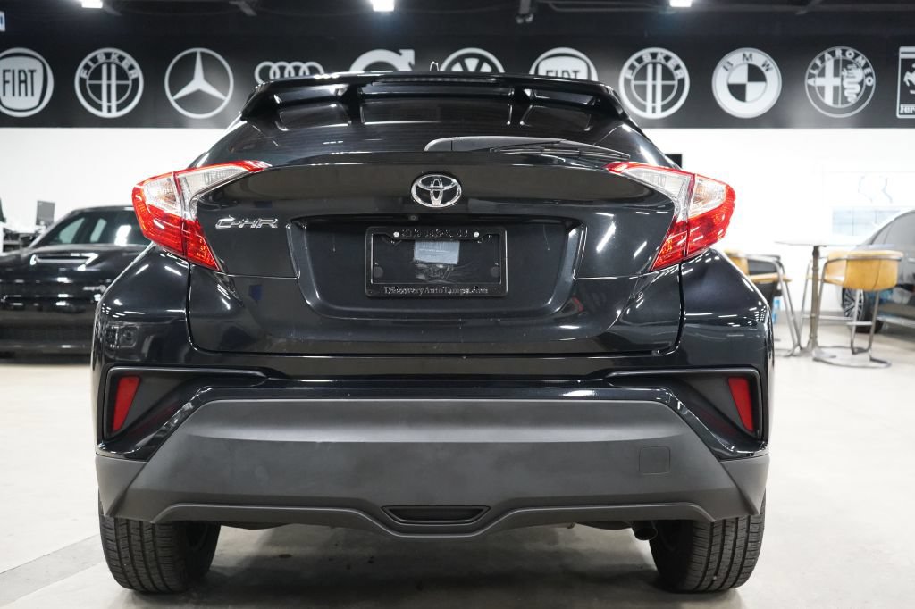 Used 2019 Toyota C-HR LE FWD image 4