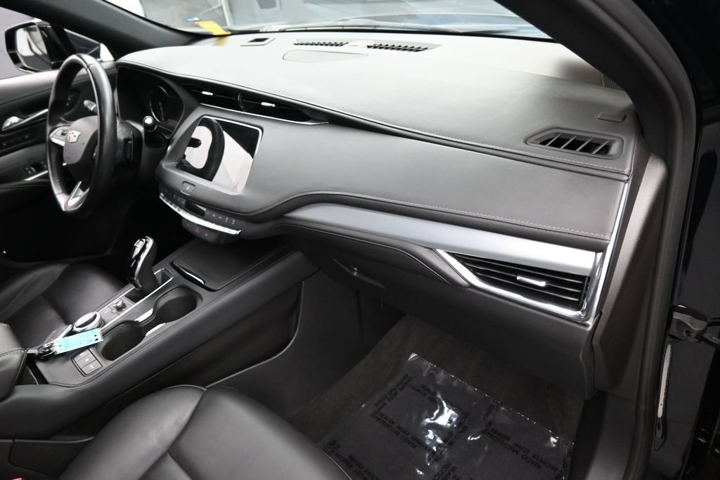 Used 2023 Cadillac XT4 Premium Luxury FWD image 46
