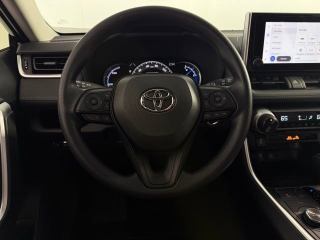 Used 2025 Toyota RAV4 XLE image 20