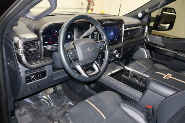 Used 2023 Ford F250 Platinum image 18