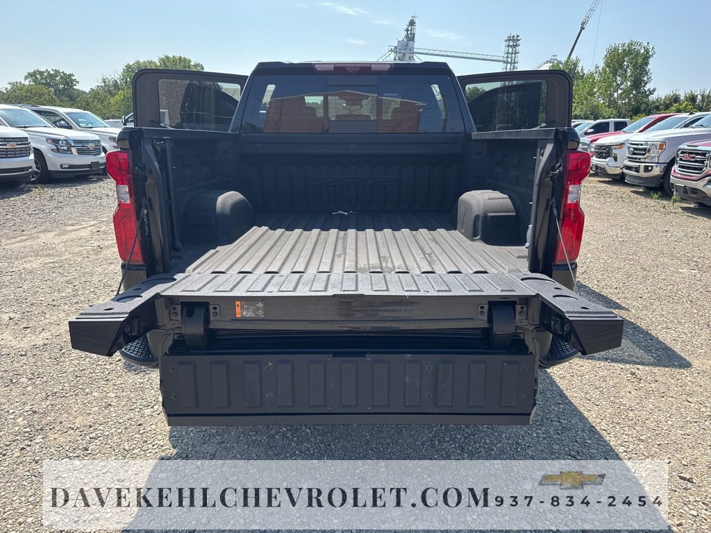 Used 2022 Chevrolet Silverado 1500 ZR2 w/ Technology Package image 36