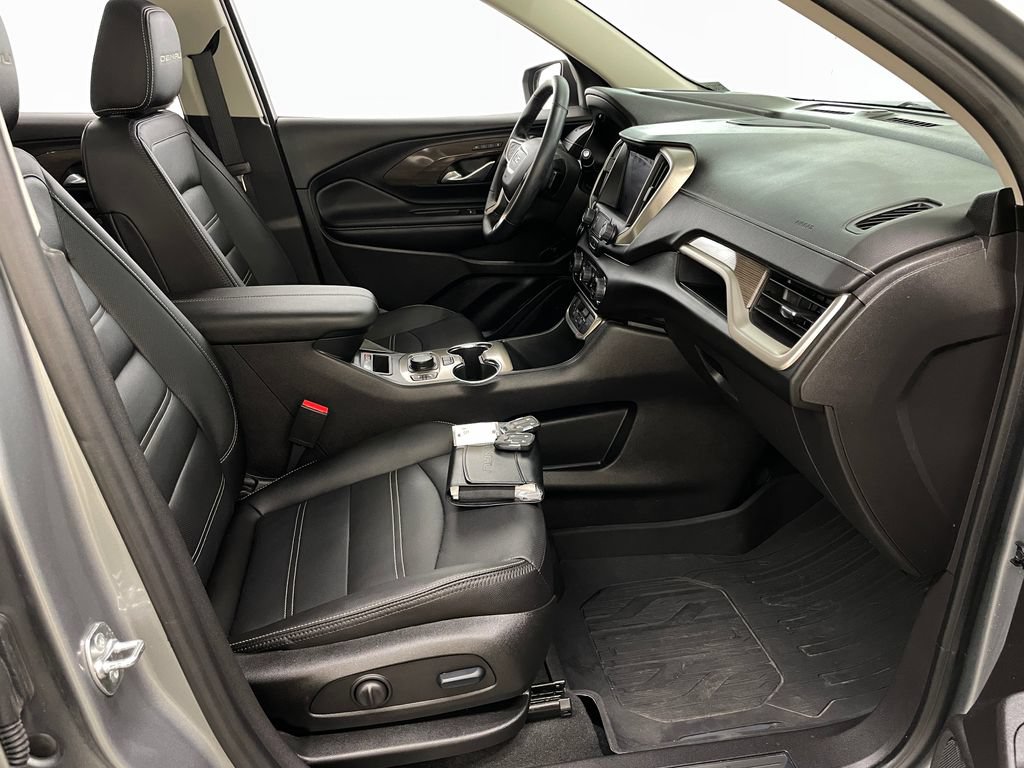 Certified 2024 GMC Terrain Denali w/ Denali Premium Package AWD/4WD image 40
