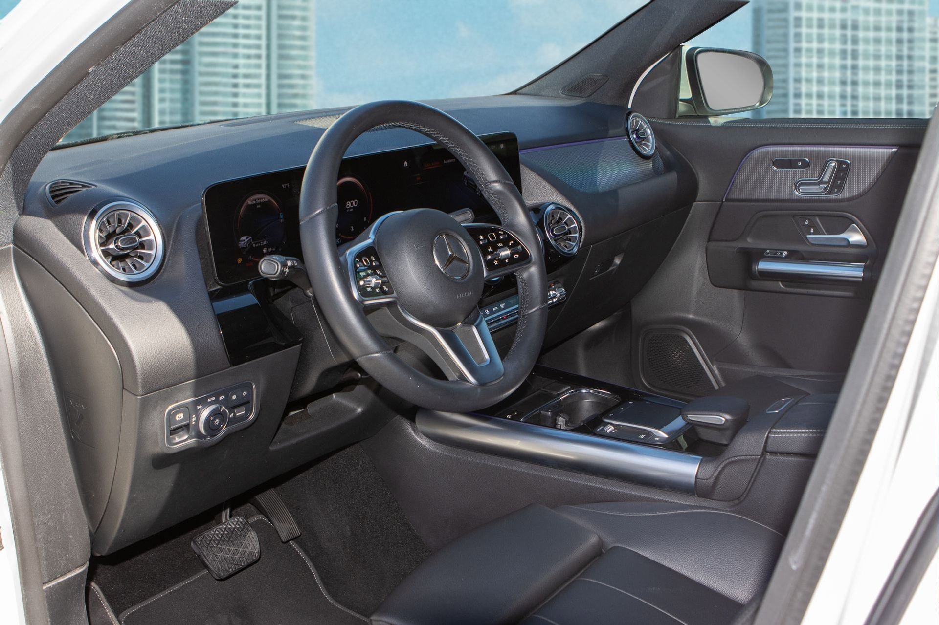 Used 2022 Mercedes-Benz GLA 250 w/ Premium Package Lite image 14