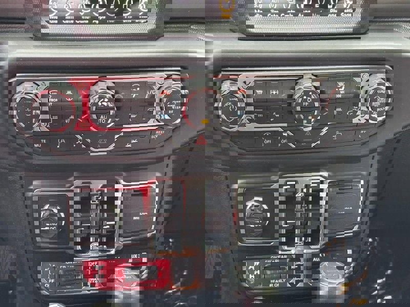 Used 2022 Jeep Gladiator Rubicon w/ Cold Weather Group image 23