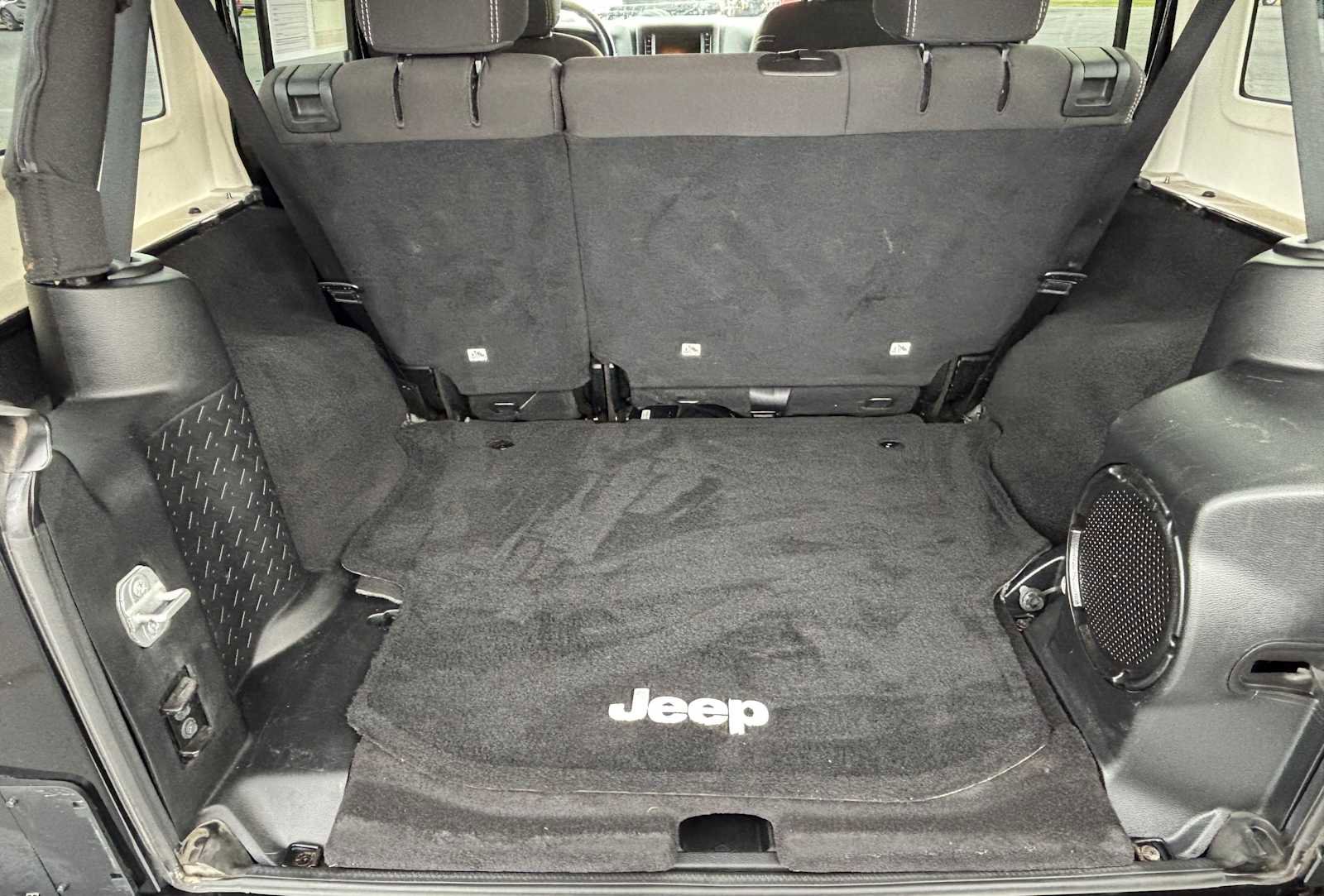 Used 2014 Jeep Wrangler Unlimited Sahara w/ Dual Top Group image 10