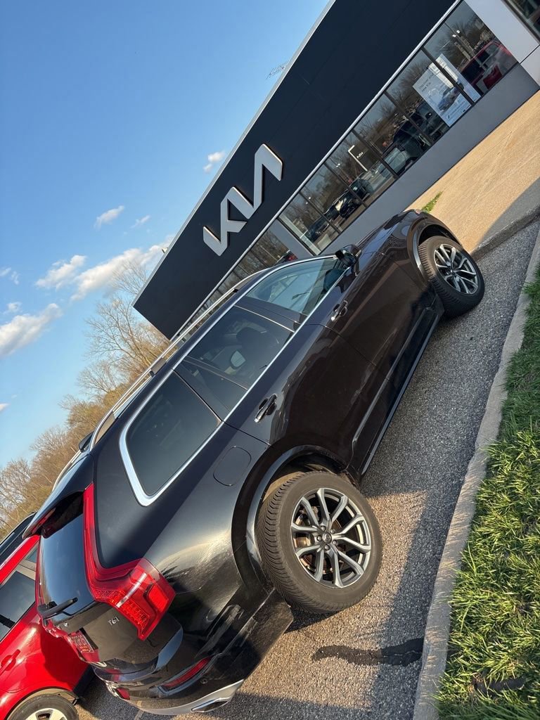 Used 2019 Volvo XC90 T6 Momentum image 4