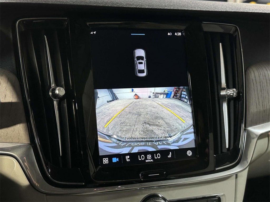 Used 2023 Volvo S90 B6 Plus w/ Protection Package Premier image 19