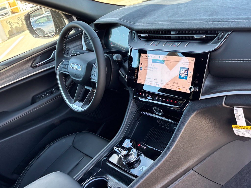 New 2027 Jeep Grand Cherokee Limited AWD/4WD image 26