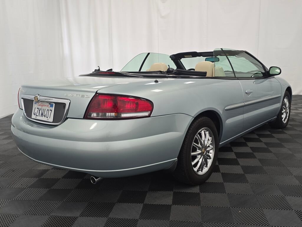 Used 2003 Chrysler Sebring Limited image 19