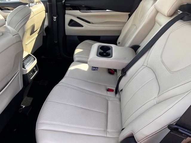 Certified 2024 INFINITI QX60 Pure image 27