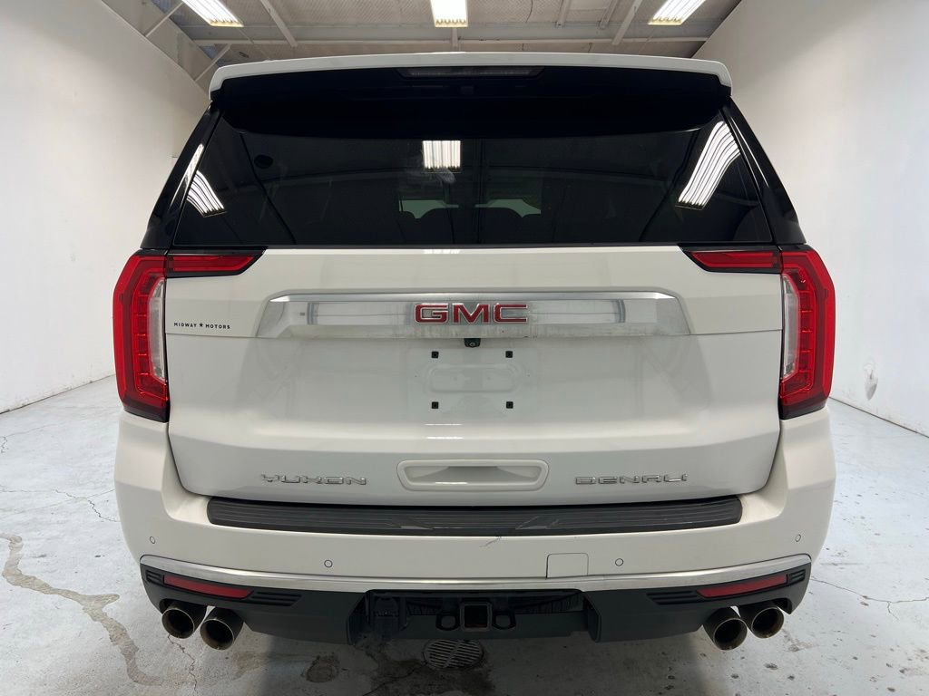 Used 2022 GMC Yukon XL Denali image 9