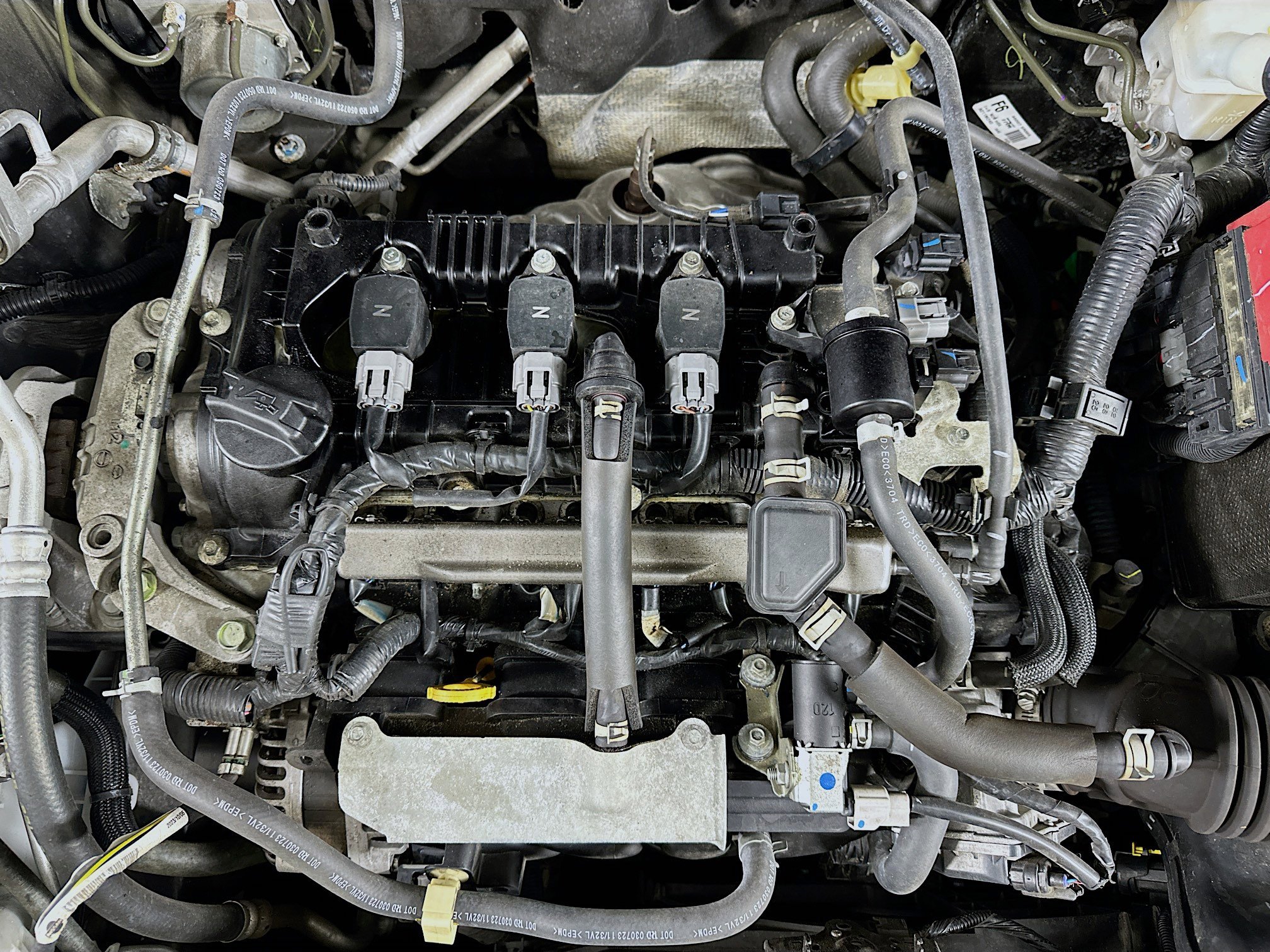 Used 2024 Nissan Kicks SR image 30