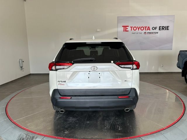 Certified 2021 Toyota RAV4 XLE Premium FWD image 5