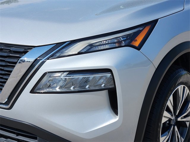 Used 2023 Nissan Rogue SV image 10