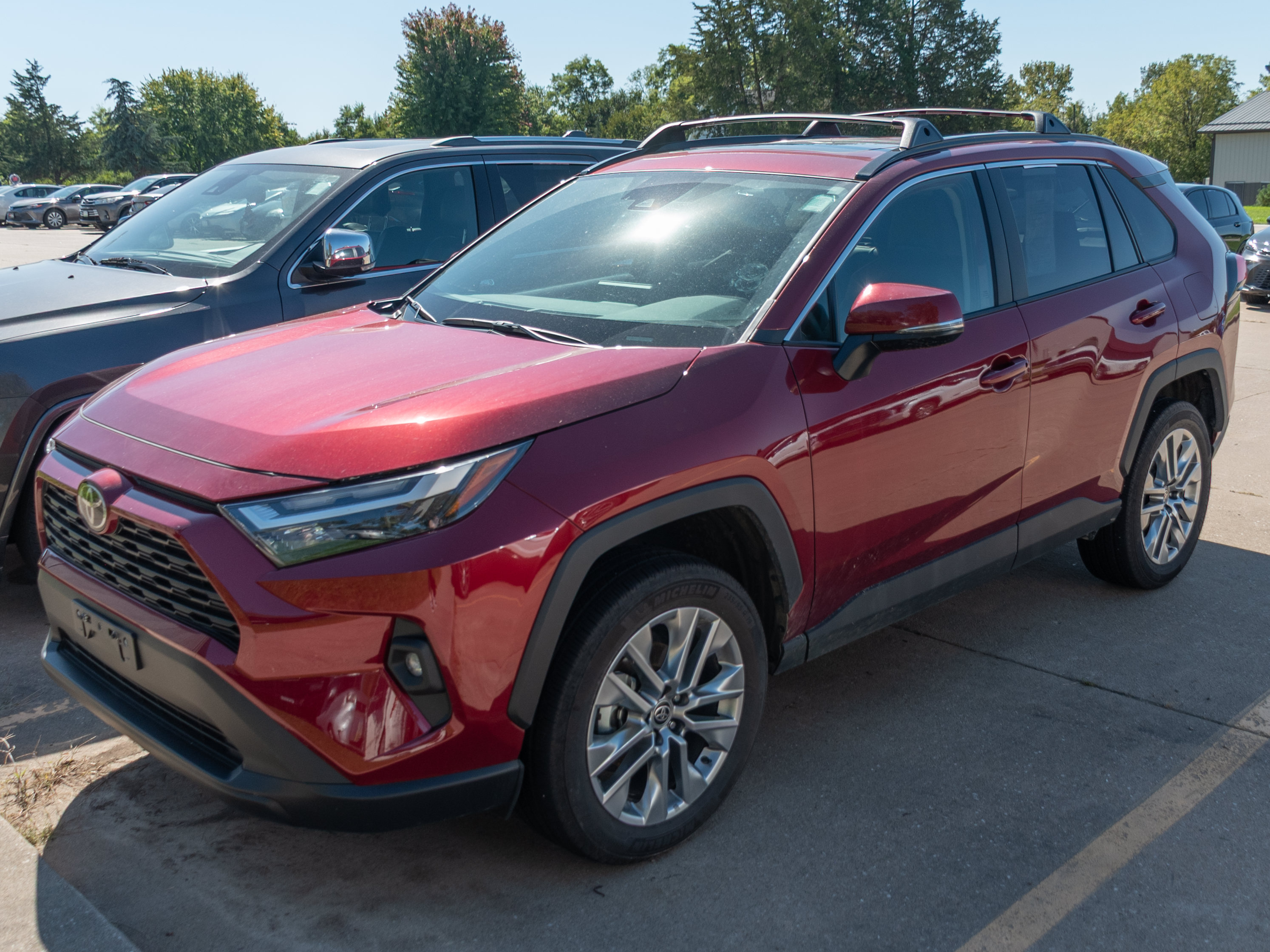 Used 2025 Toyota RAV4 XLE Premium w/ Weather Package AWD/4WD image 4
