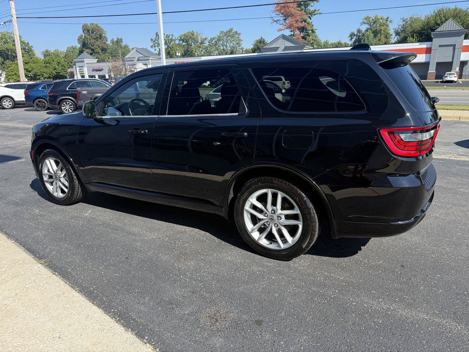 Used 2022 Dodge Durango GT RWD image 6