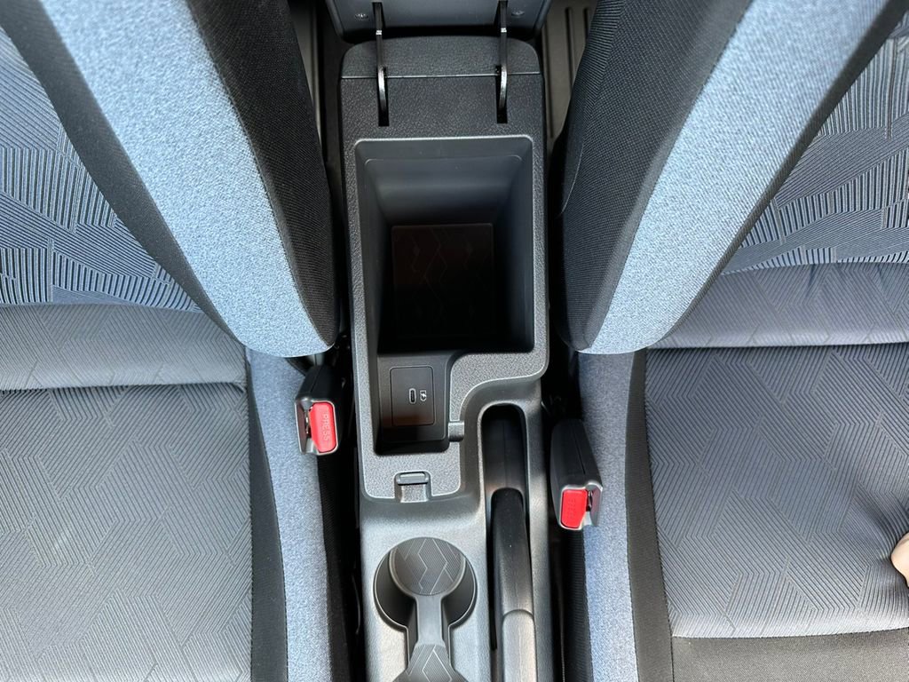 New 2025 Nissan Versa SV w/ Trunk Package image 19