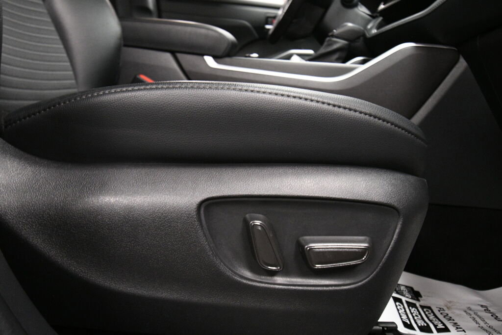 Used 2022 Toyota Highlander XSE image 31