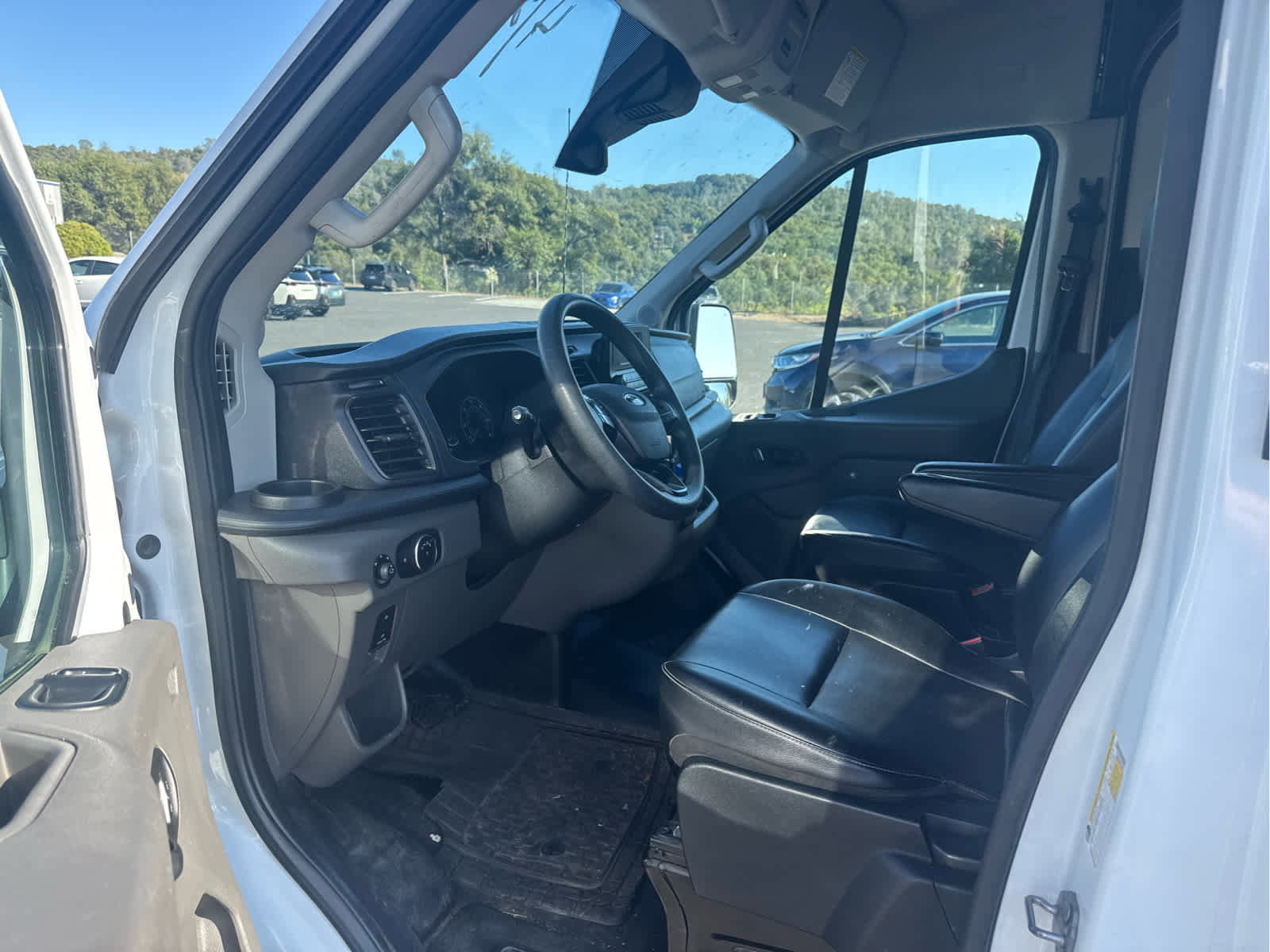 Used 2022 Ford Transit 350 Medium Roof AWD image 11