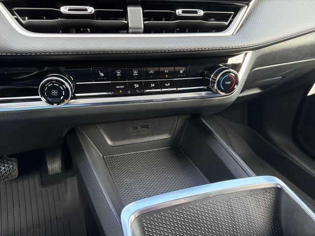New 2026 Chevrolet Equinox LT w/ Midnight Edition AWD/4WD image 27