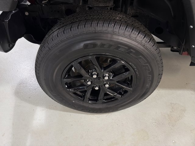 Used 2021 Jeep Gladiator Overland AWD/4WD image 11