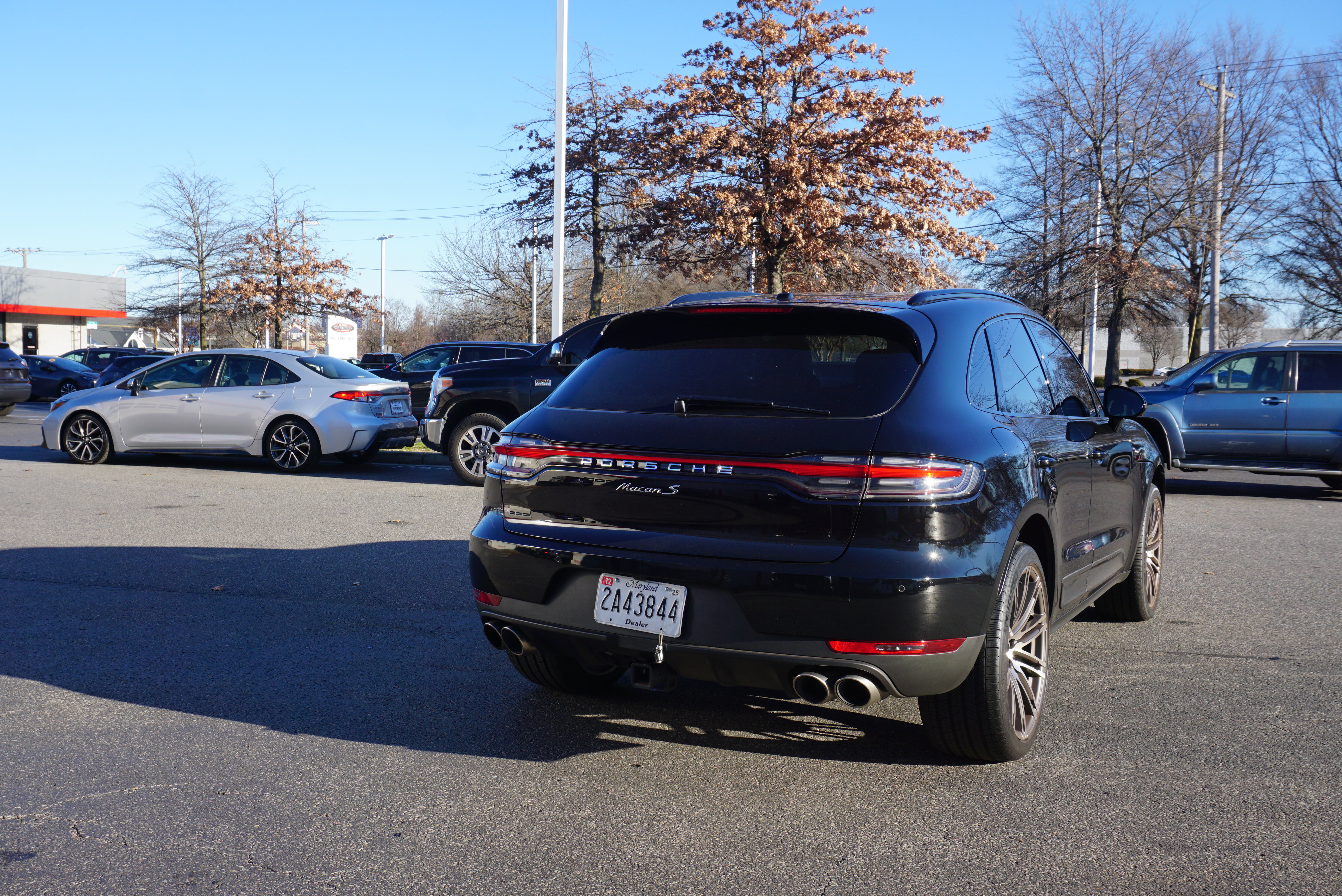Used 2021 Porsche Macan S image 4