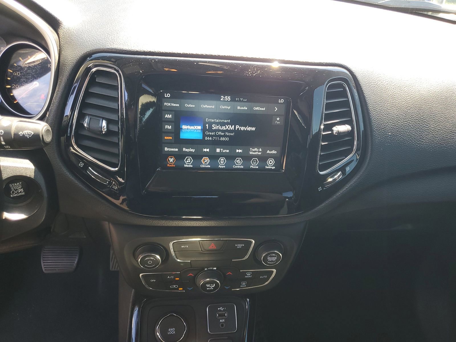 Used 2020 Jeep Compass Latitude AWD/4WD image 15