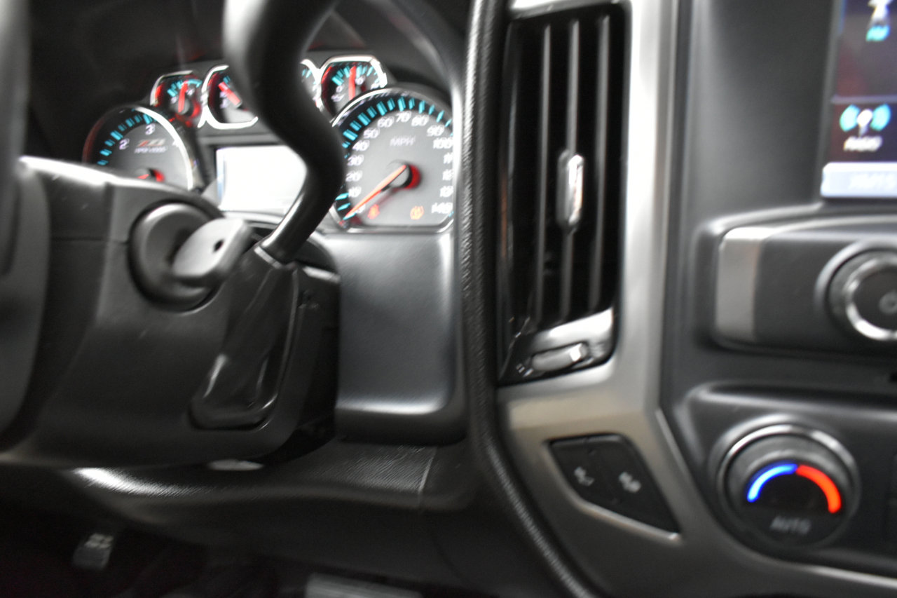 Used 2018 Chevrolet Silverado 1500 LT w/ All Star Edition image 41